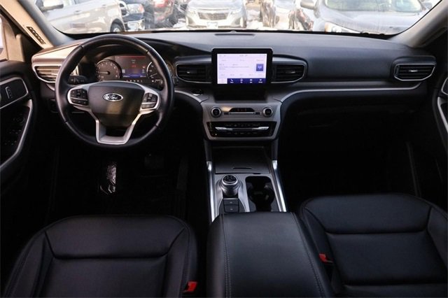 Certified 2023 Ford Explorer XLT w/ Equipment Group 202A image 22