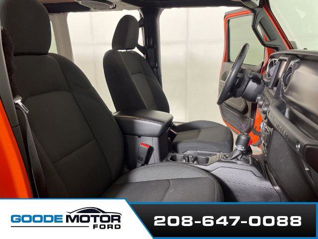 Used 2023 Jeep Wrangler Unlimited w/ Cold Weather Group AWD/4WD image 23