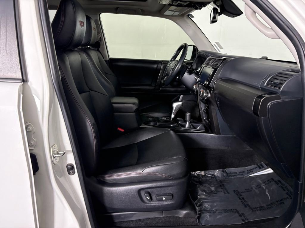 Used 2022 Toyota 4Runner TRD Off-Road Premium image 32