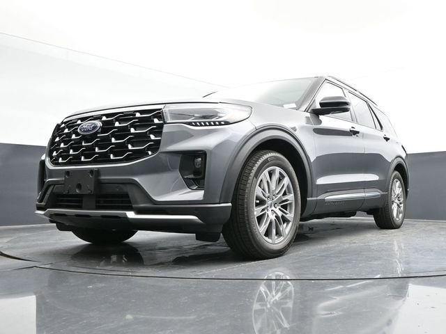 Certified 2025 Ford Explorer Platinum image 27