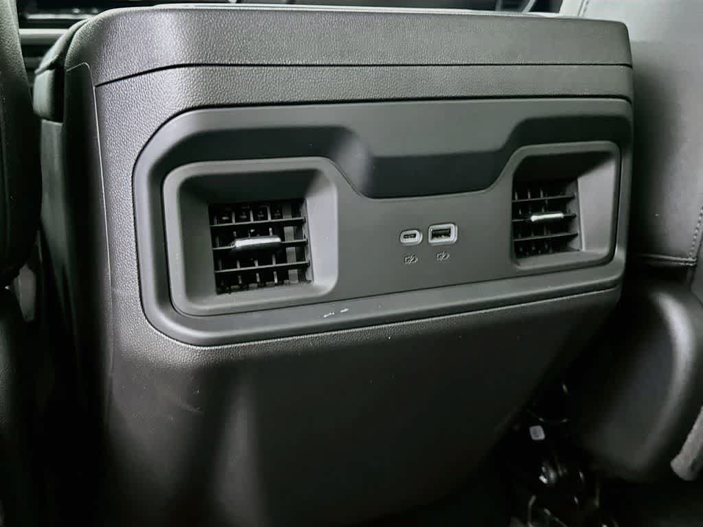 Used 2024 Chevrolet Silverado 1500 LT Trail Boss w/ Convenience Package II AWD/4WD image 13
