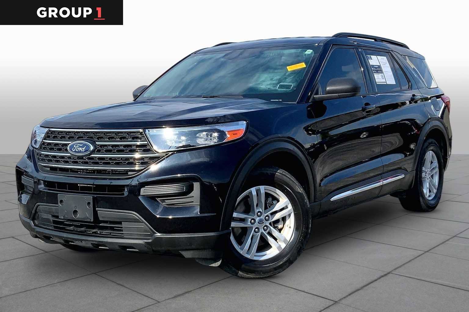 Certified 2023 Ford Explorer XLT RWD image 1