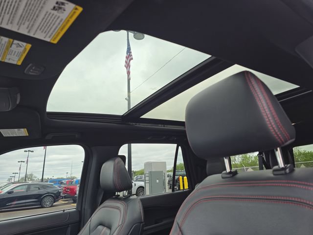 Certified 2022 Ford Expedition Max Limited AWD/4WD image 18