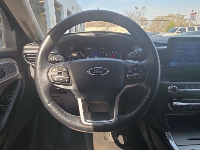 Certified 2020 Ford Explorer Limited w/ Hybrid Equipment Group 310A AWD/4WD image 19