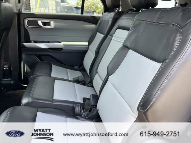 Certified 2023 Ford Explorer XLT w/ Equipment Group 202A AWD/4WD image 21