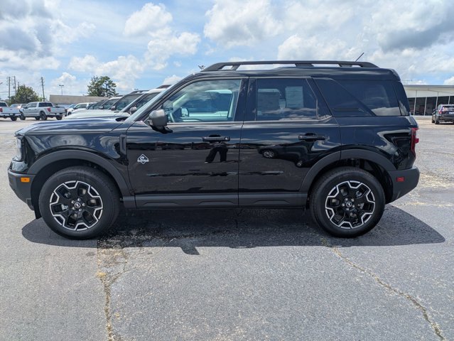Certified 2025 Ford Bronco Sport Outer Banks w/ Outer Banks Tech Package+ image 2