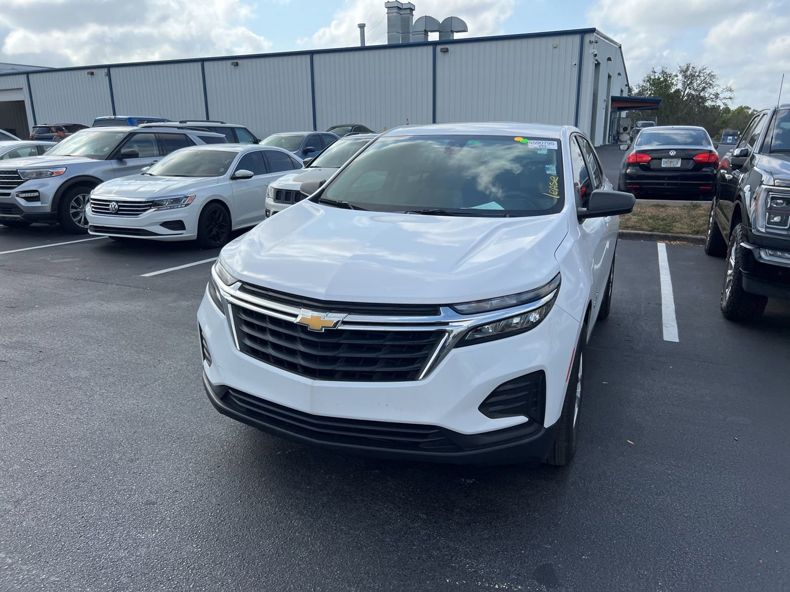 Used 2024 Chevrolet Equinox LS image 4