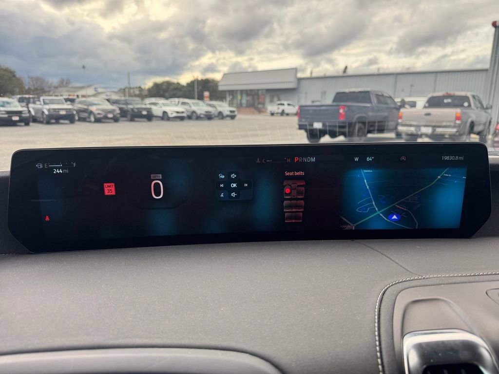 Certified 2025 Ford Expedition Max Platinum image 25