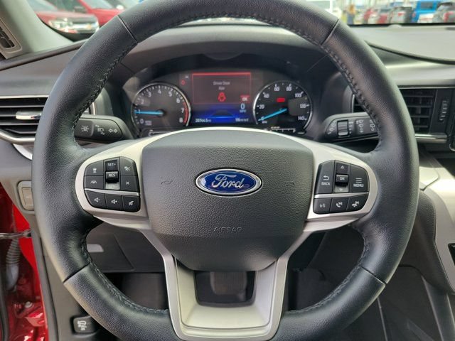 Certified 2022 Ford Explorer XLT w/ Equipment Group 202A RWD image 12