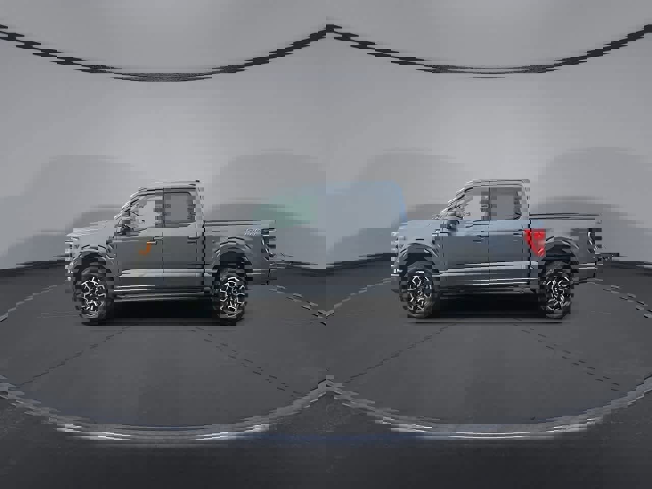 Certified 2022 Ford F150 XLT w/ Equipment Group 301A Mid image 5