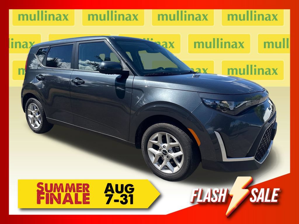 Used 2023 Kia Soul LX w/ LX Technology Package