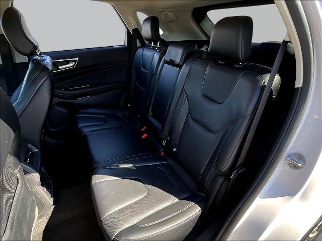 Certified 2019 Ford Edge Titanium w/ Equipment Group 301A AWD/4WD image 22