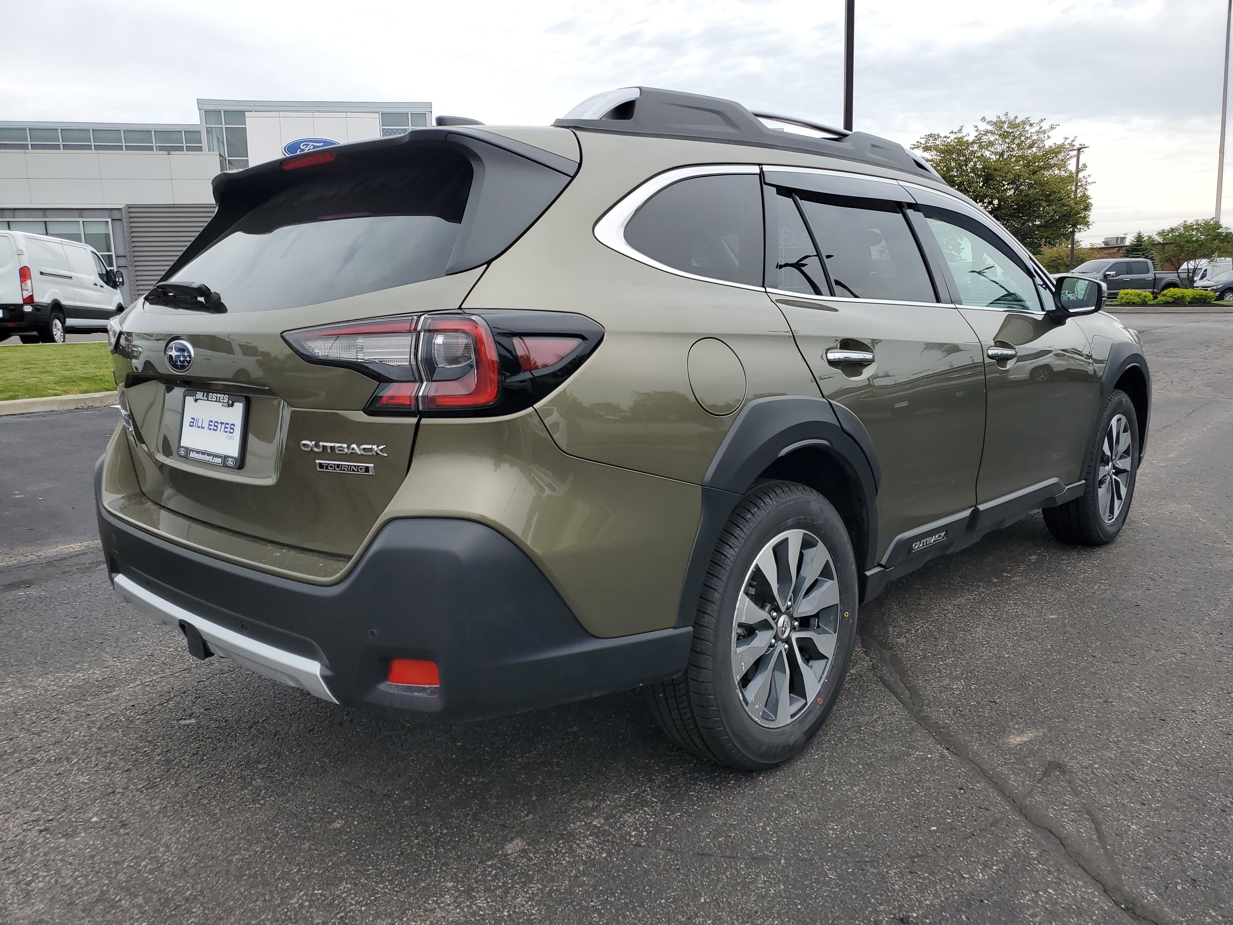 Used 2024 Subaru Outback Touring AWD/4WD image 4