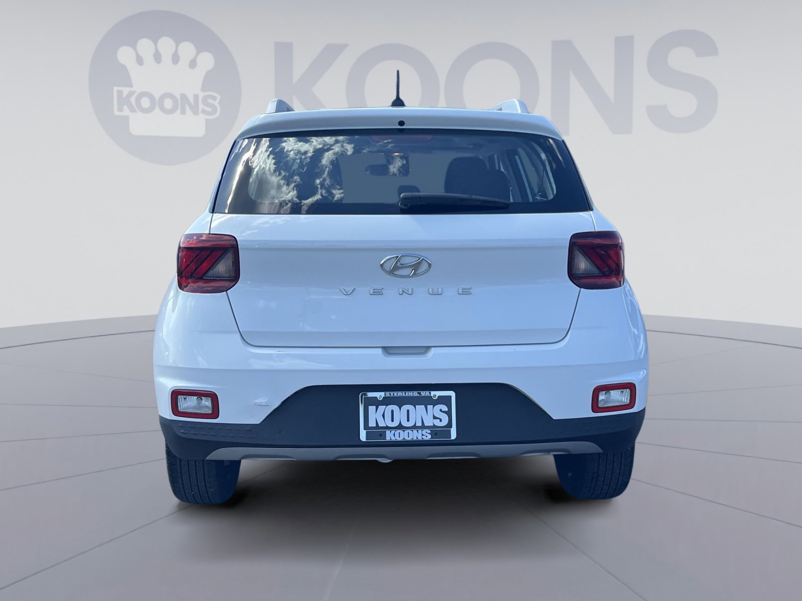 Used 2025 Hyundai Venue SEL FWD image 7