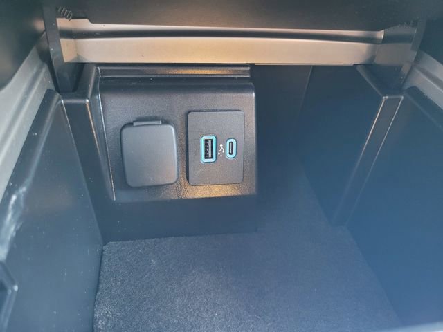 Certified 2023 Ford Explorer XLT w/ Equipment Group 202A image 24