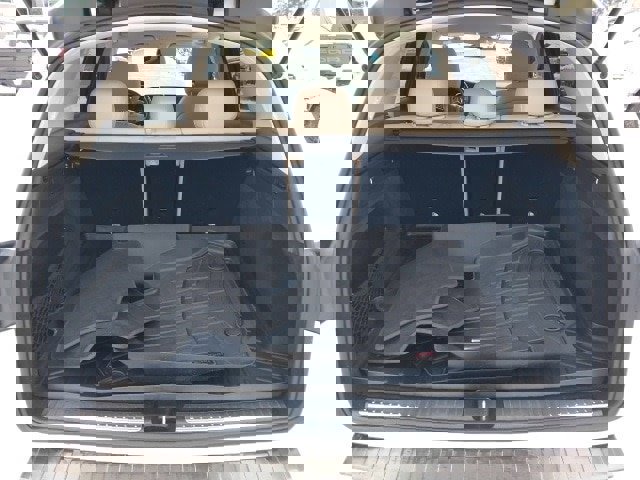 Used 2018 Mercedes-Benz GLC 300 4MATIC image 27