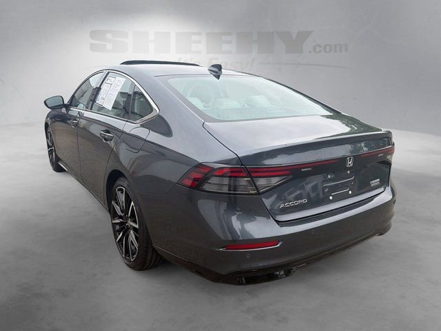 Used 2023 Honda Accord Touring image 14