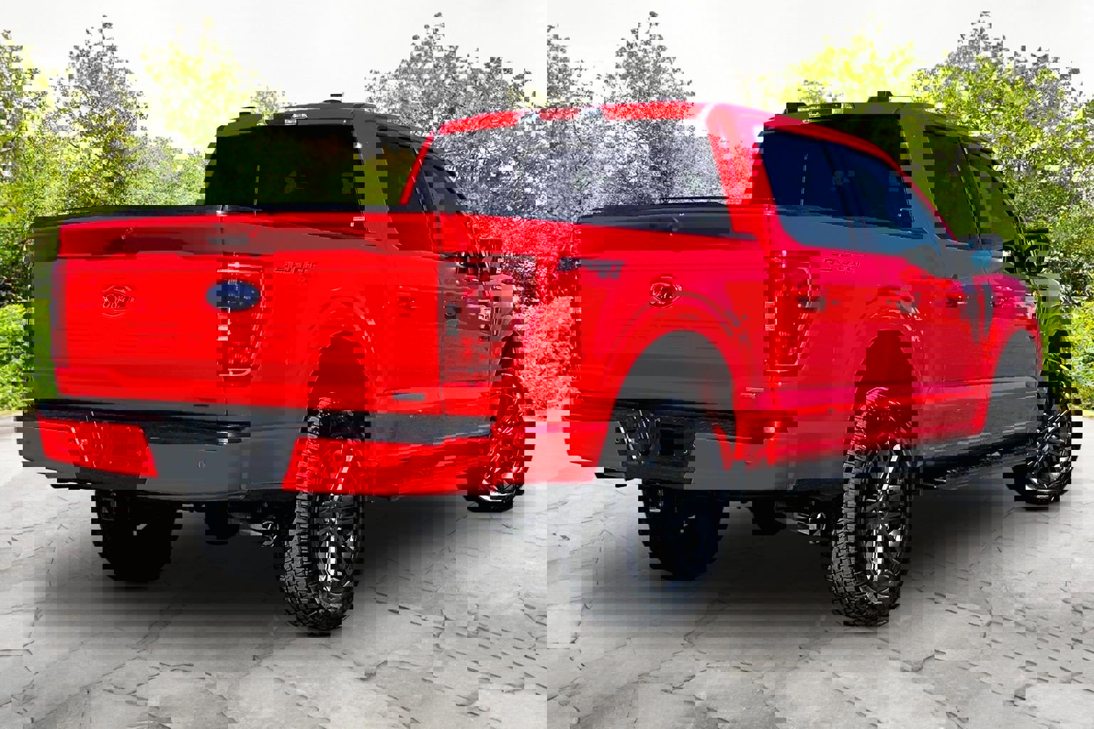 Certified 2022 Ford F150 XLT w/ Equipment Group 302A High image 13