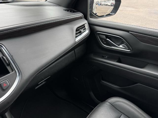 Used 2024 Chevrolet Suburban LT image 30