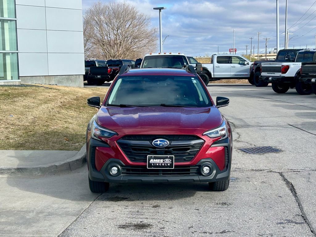 Used 2025 Subaru Outback Premium image 8