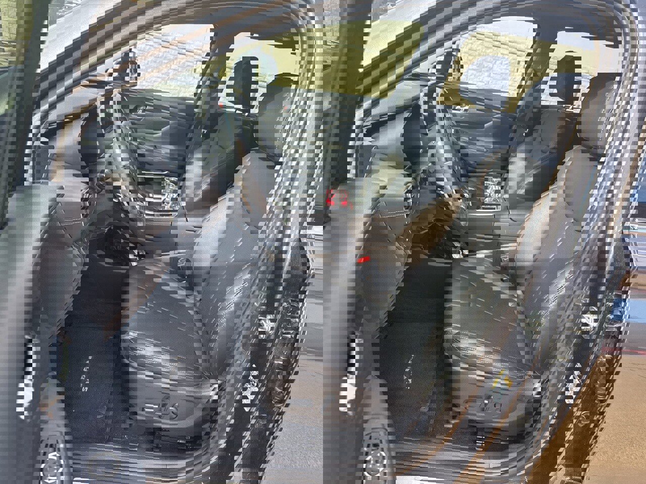 Used 2023 Hyundai Santa Fe SEL Premium image 9