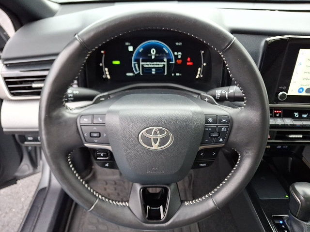 Used 2025 Toyota Camry SE w/ Convenience Package FWD image 20