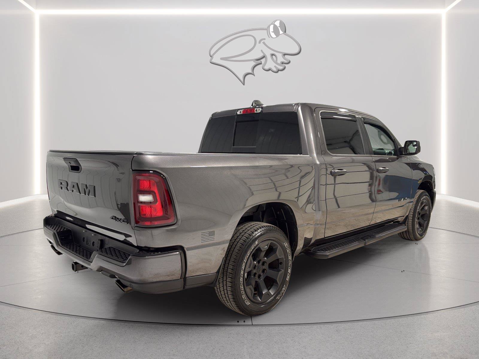 Used 2026 RAM 1500 Express AWD/4WD image 5