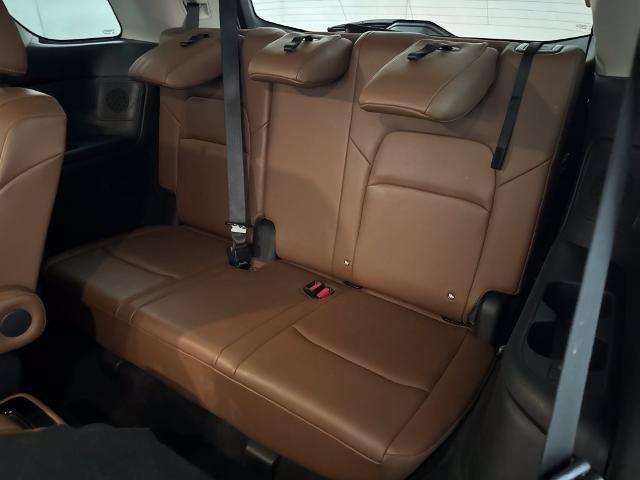 Used 2023 Nissan Pathfinder Platinum AWD/4WD image 32