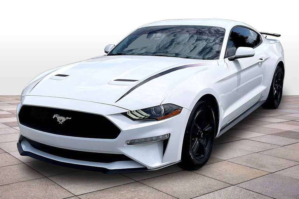 Certified 2018 Ford Mustang Coupe RWD image 11