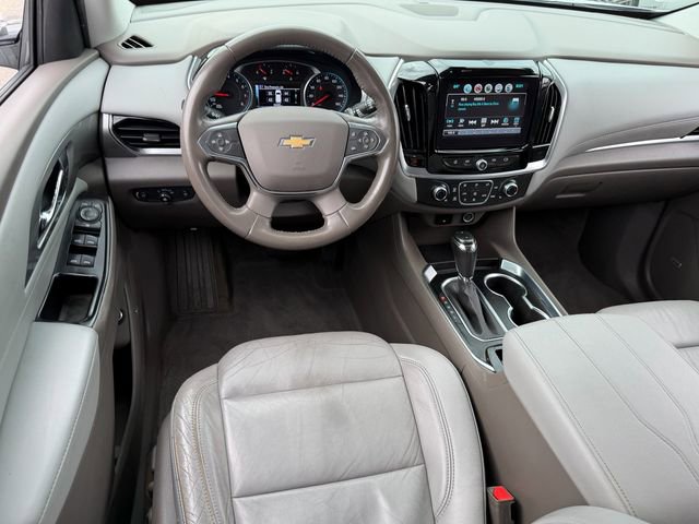 Used 2019 Chevrolet Traverse LT w/ LT Premium Package FWD image 9