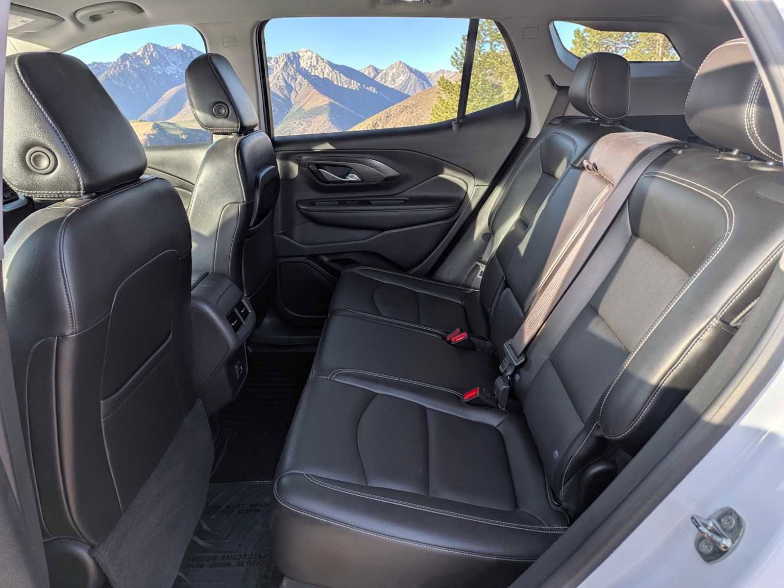 Used 2022 GMC Terrain SLT AWD/4WD image 15
