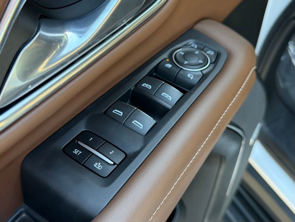 Used 2023 Chevrolet Tahoe High Country image 15