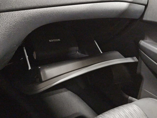 Used 2018 Nissan Rogue SV AWD/4WD image 37