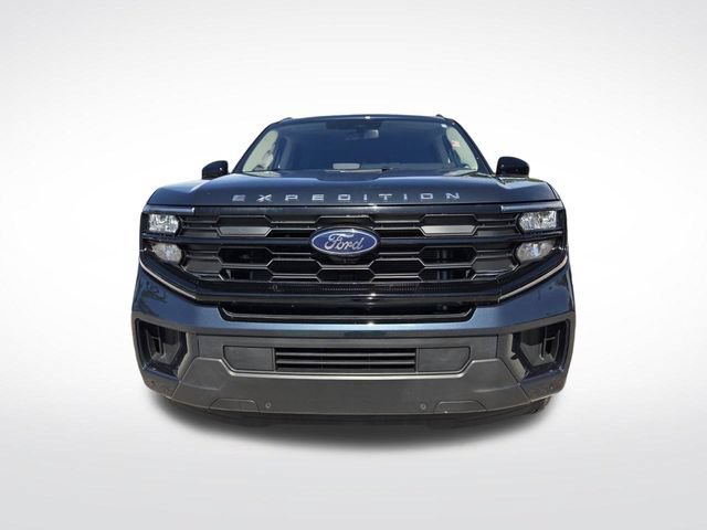 Certified 2025 Ford Expedition Active RWD image 3