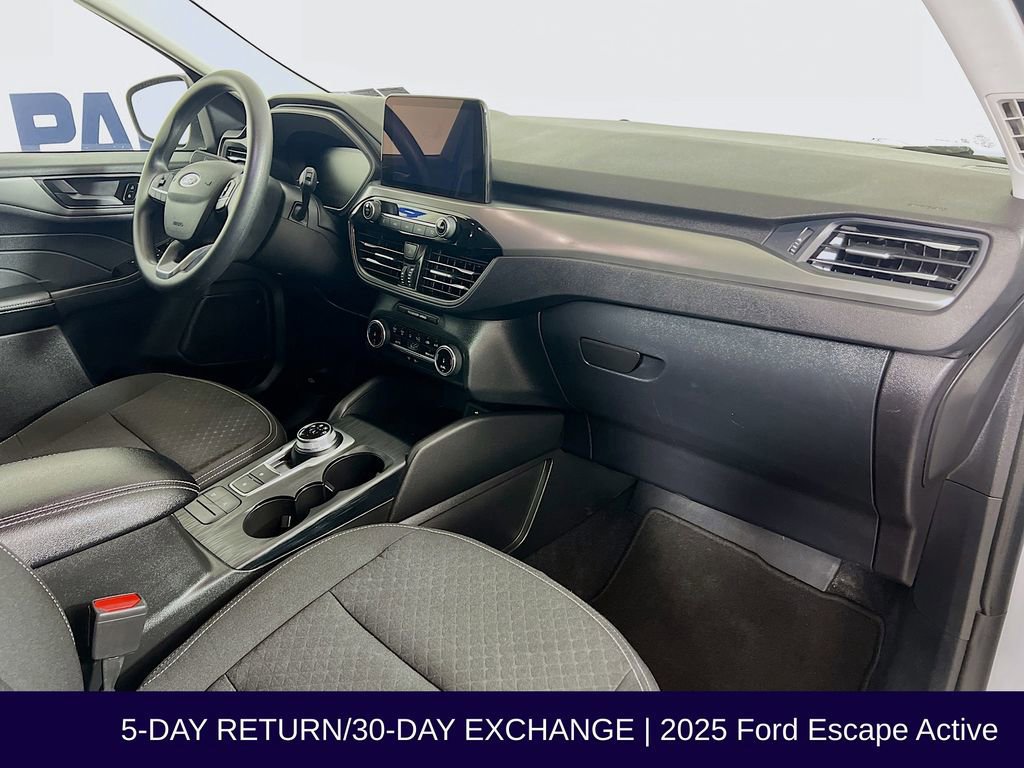 Certified 2025 Ford Escape Active image 31