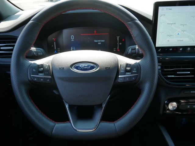 Certified 2023 Ford Escape ST-Line w/ Tech Pack #1 AWD/4WD image 17