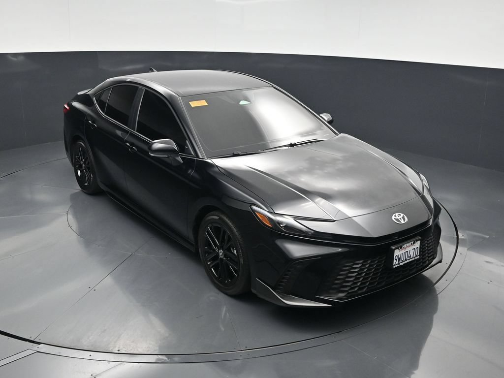 Used 2026 Toyota Camry SE FWD image 39