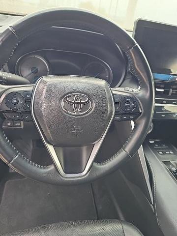 Used 2021 Toyota Venza XLE image 8