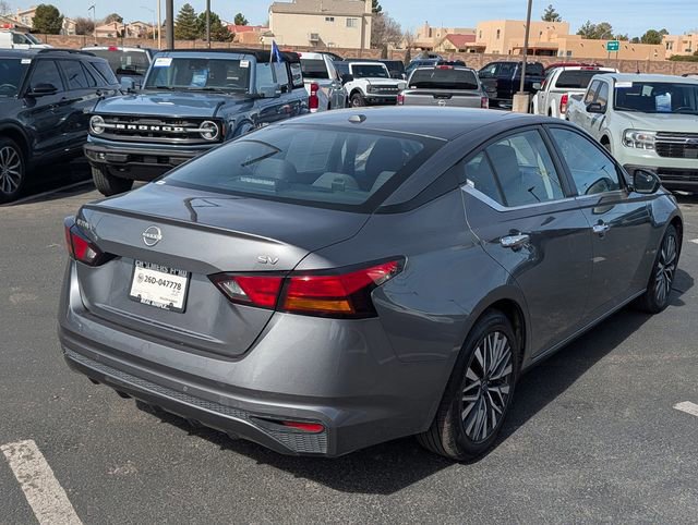 Used 2024 Nissan Altima 2.5 SV image 5