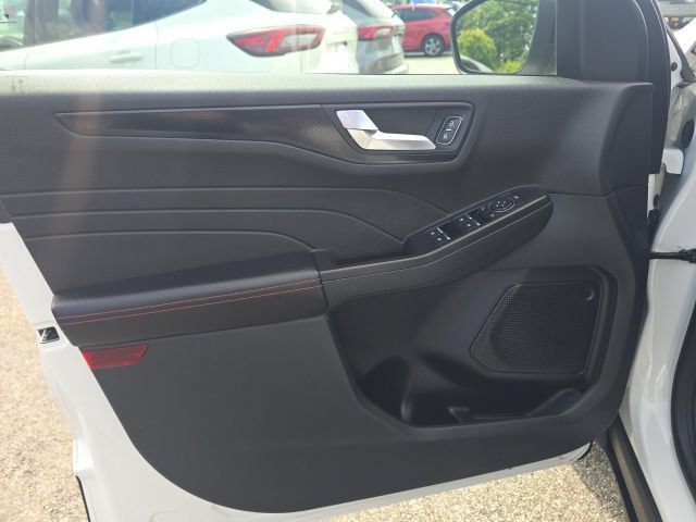 Certified 2022 Ford Escape SEL w/ SEL Stealth AWD Package image 10