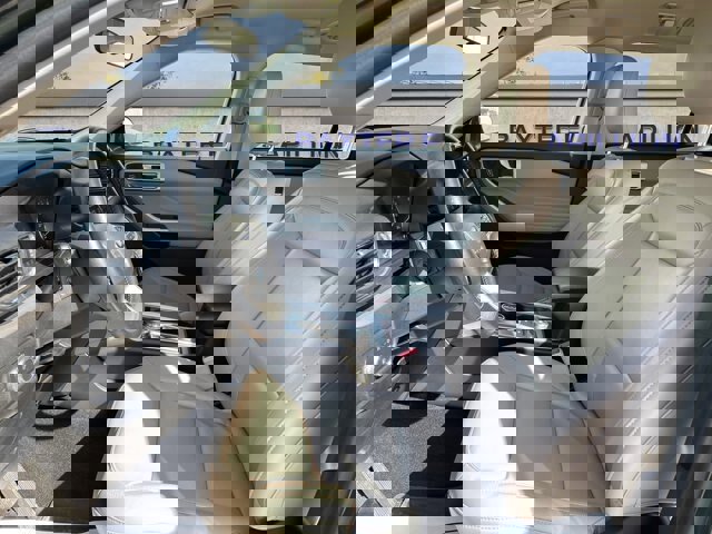 Certified 2022 Ford Explorer XLT w/ Equipment Group 202A image 14