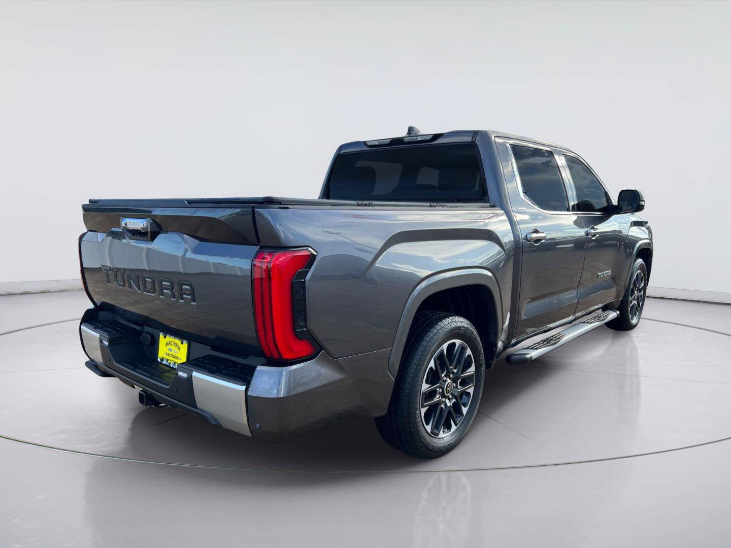Used 2023 Toyota Tundra Limited w/ Power Package RWD image 3