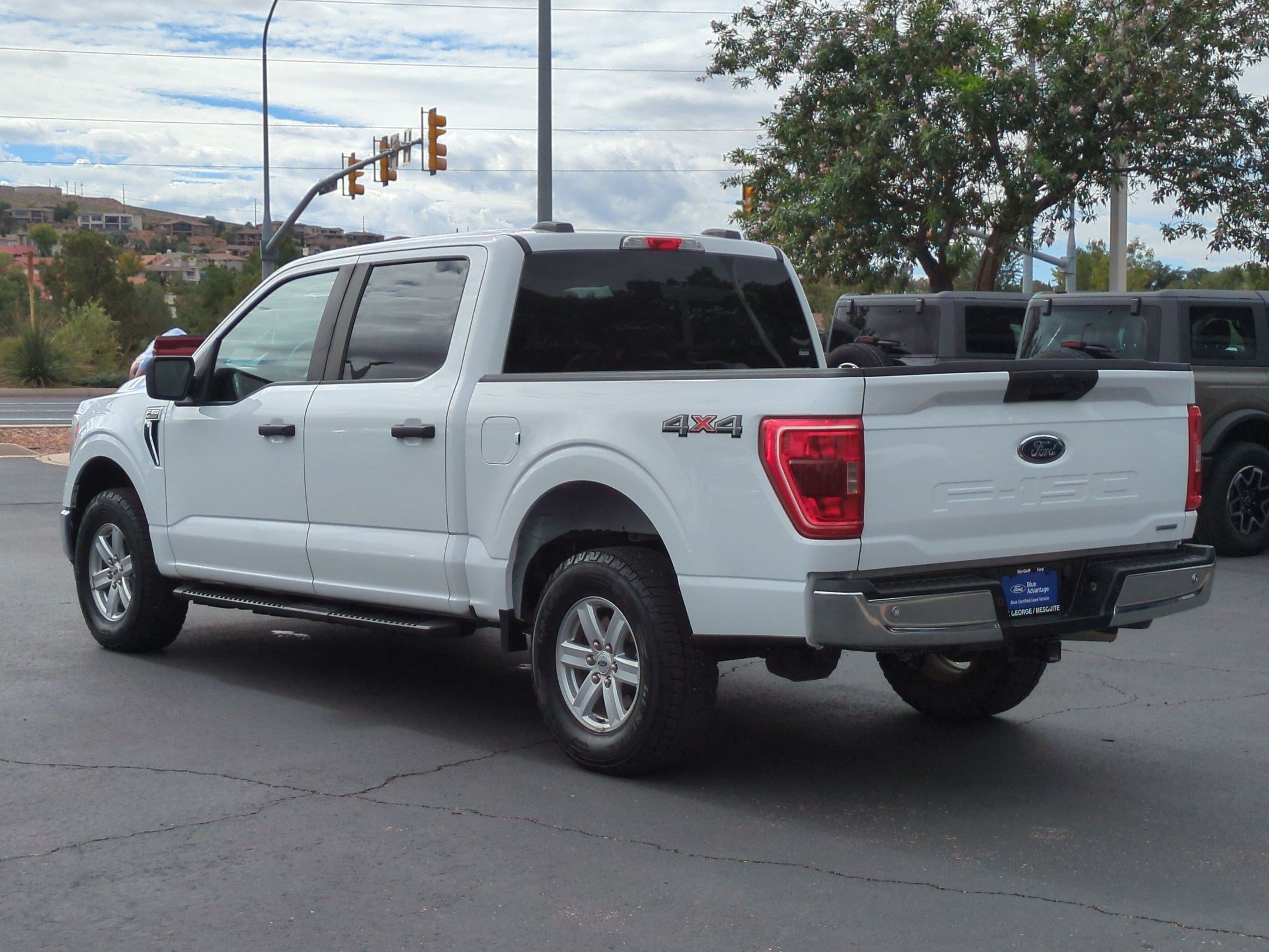 Certified 2022 Ford F150 XLT w/ Trailer Tow Package AWD/4WD image 7
