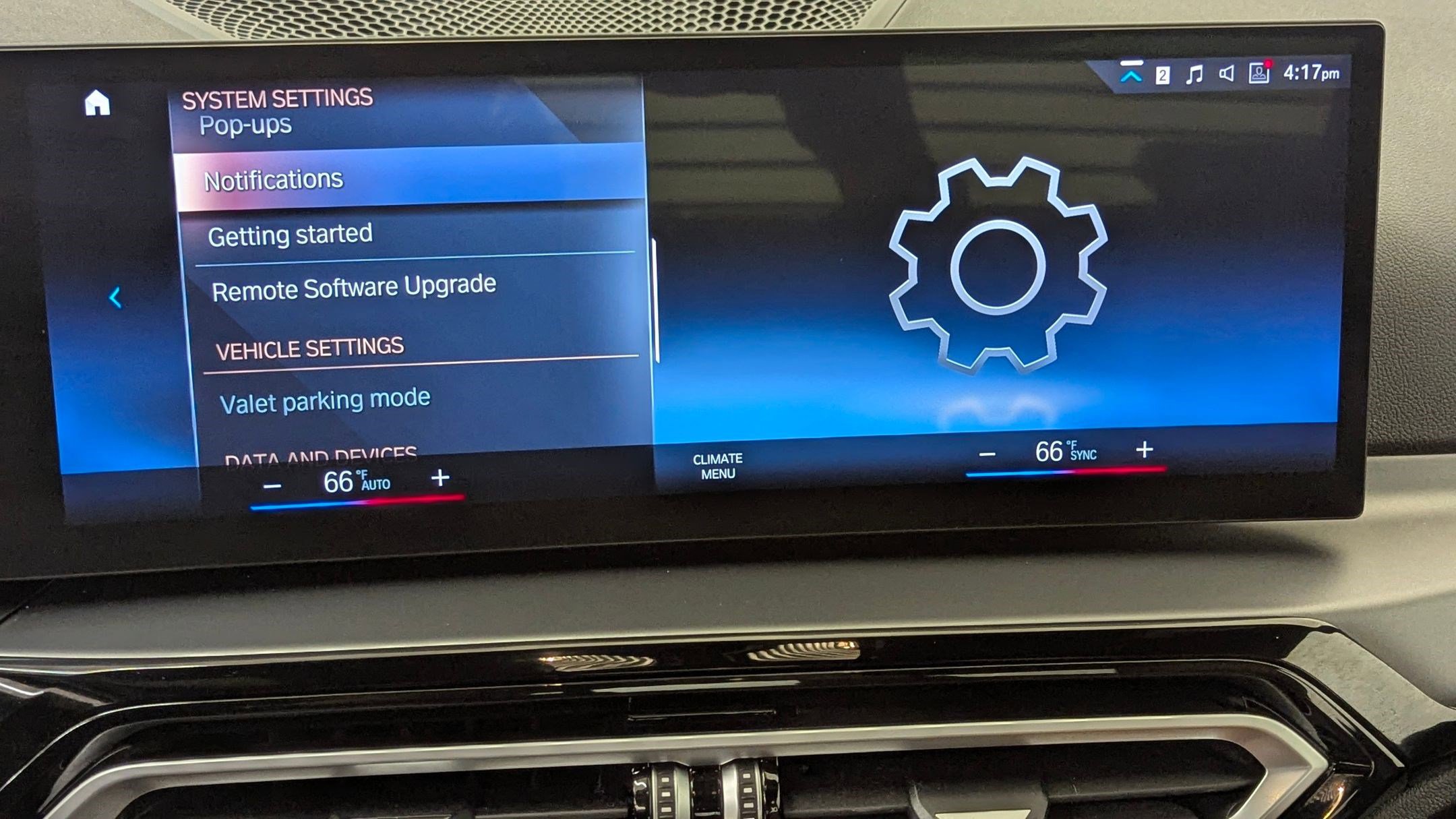 Used 2023 BMW 230i xDrive Coupe image 23