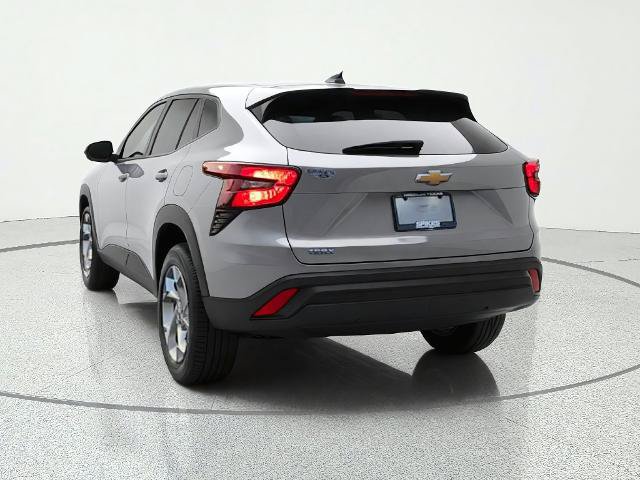 Used 2025 Chevrolet Trax LS w/ LS Convenience Package FWD image 6