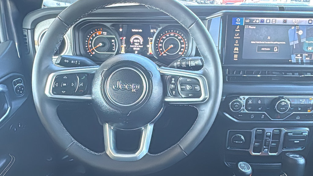 Used 2026 Jeep Wrangler Unlimited Sahara AWD/4WD image 12