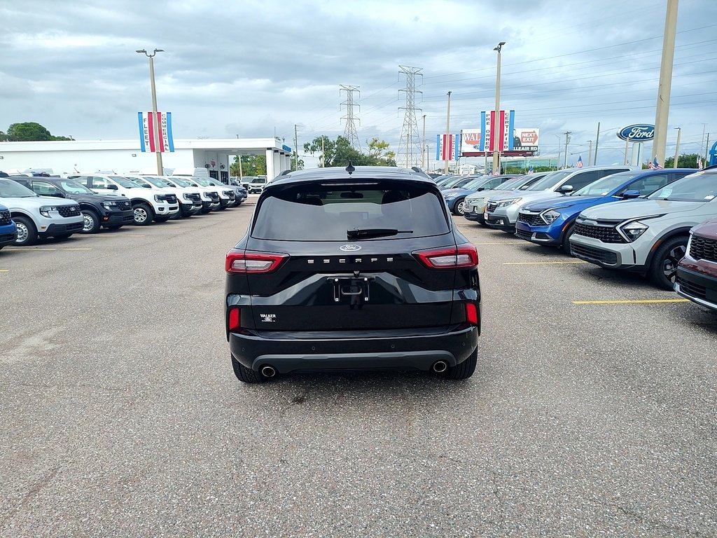 Certified 2023 Ford Escape ST-Line w/ Tech Pack #1 image 7