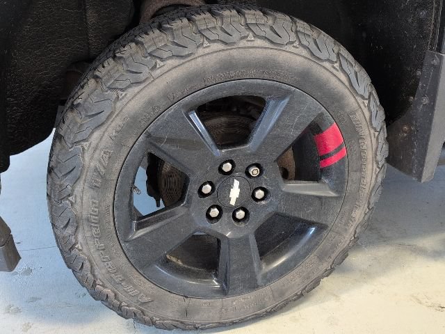 Certified 2017 Chevrolet Silverado 1500 LT w/ Redline Edition AWD/4WD image 8