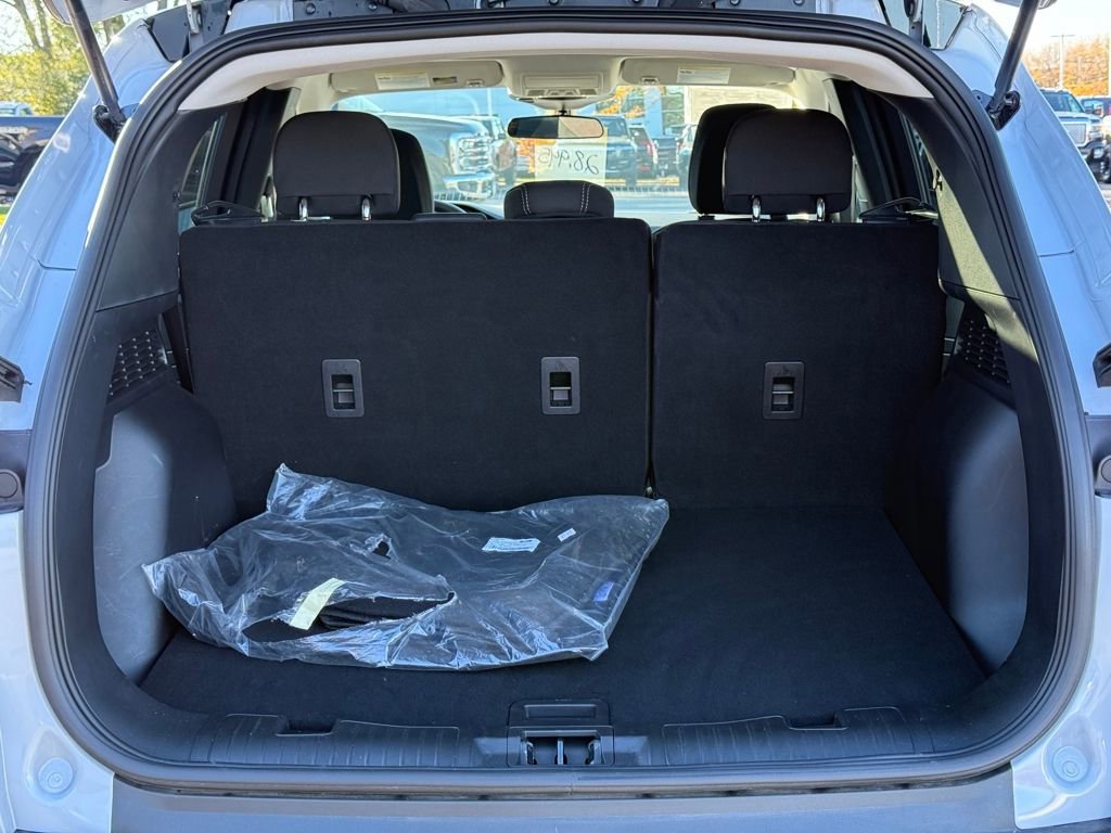 Certified 2025 Ford Escape Active w/ Cold Weather Package image 10