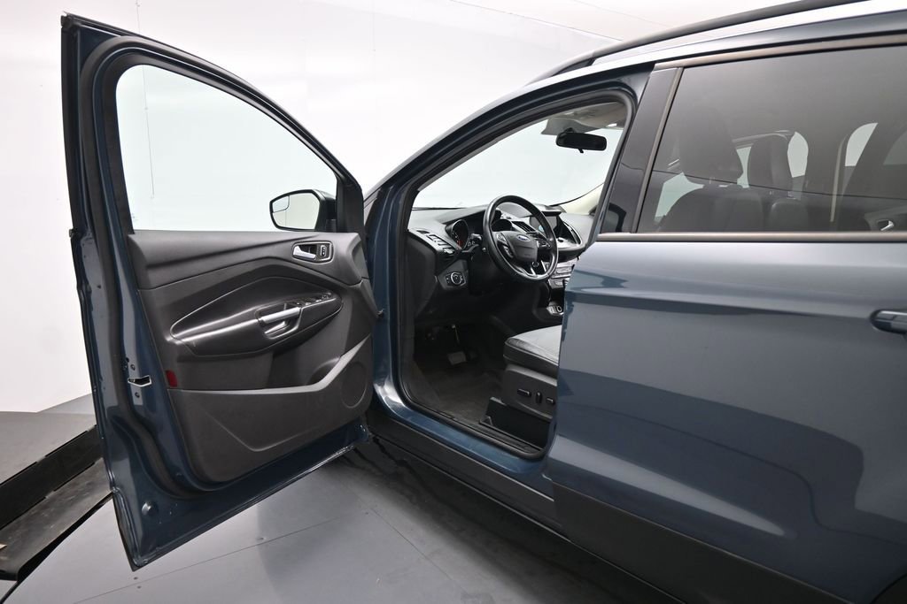 Certified 2019 Ford Escape SE AWD/4WD image 9